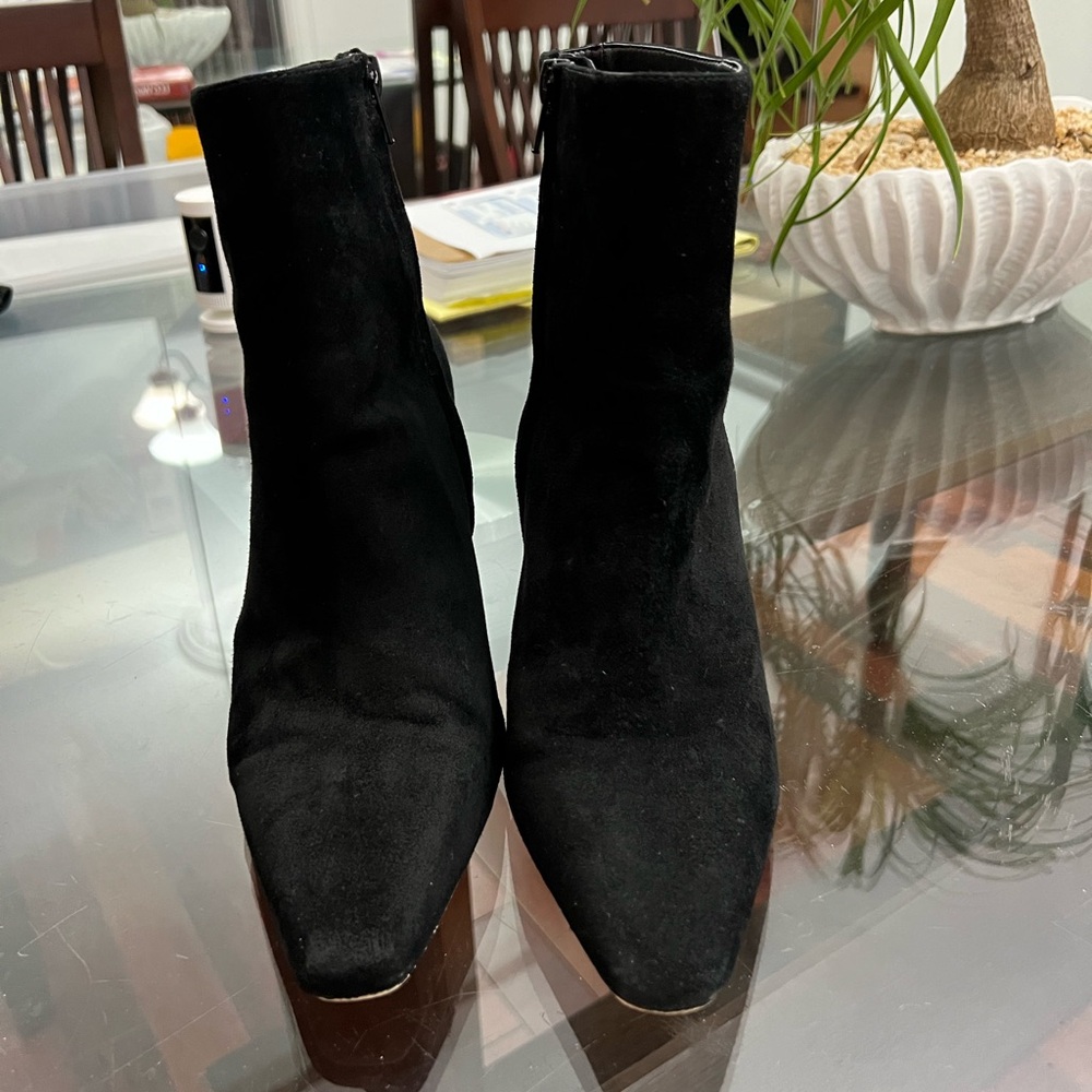 Ann Taylor Black Ankle Booties